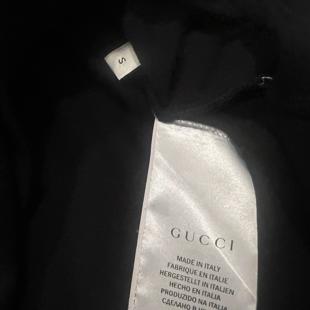 Gucci - Picture 2 of 2